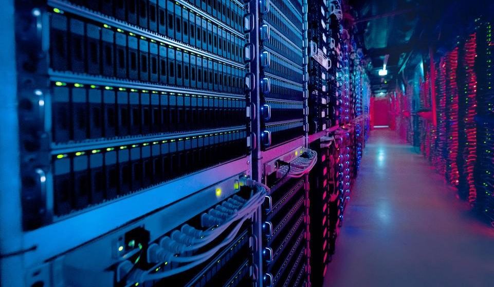 What is the difference between a VPS and a dedicated server?